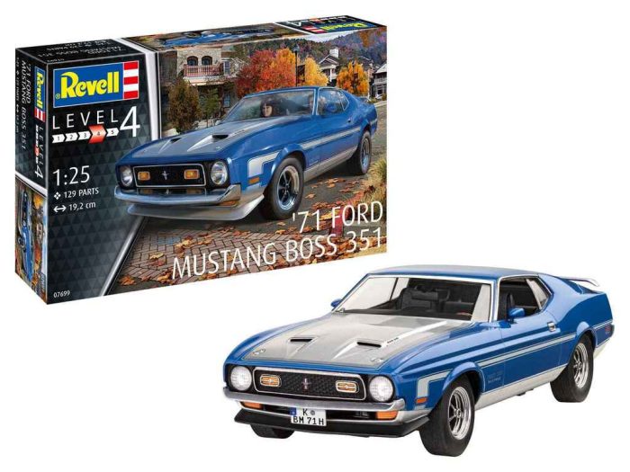 Revell Revell 71 Mustang Boss 351 makett autó 1:25 (07699)
