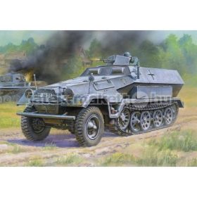   Zvezda Zvezda Hanomag Sd.Kfz. - 25 1:35 makett harcjármű (3572)