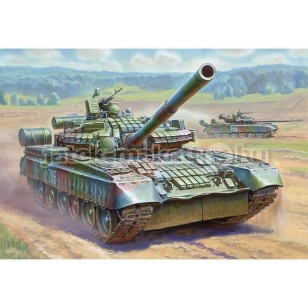 Zvezda Zvezda T-80BV Russian Main Battle Tank 1:35 makett harcjármű (3592)