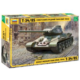  Zvezda Zvezda Soviet Medium Tank T-34/85 1:35 makett harcjármű (3687)