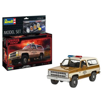 Revell Jim Hoppers Chevy Blazer K5: S.Things (67724) makett készlet kiegészítőkkel