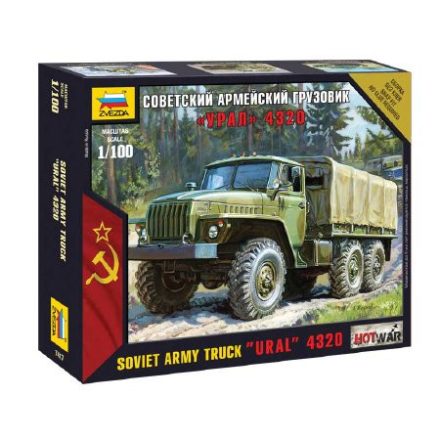 Zvezda Soviet Army Truck Ural 4320 1:100 makett harcjármű (7417)